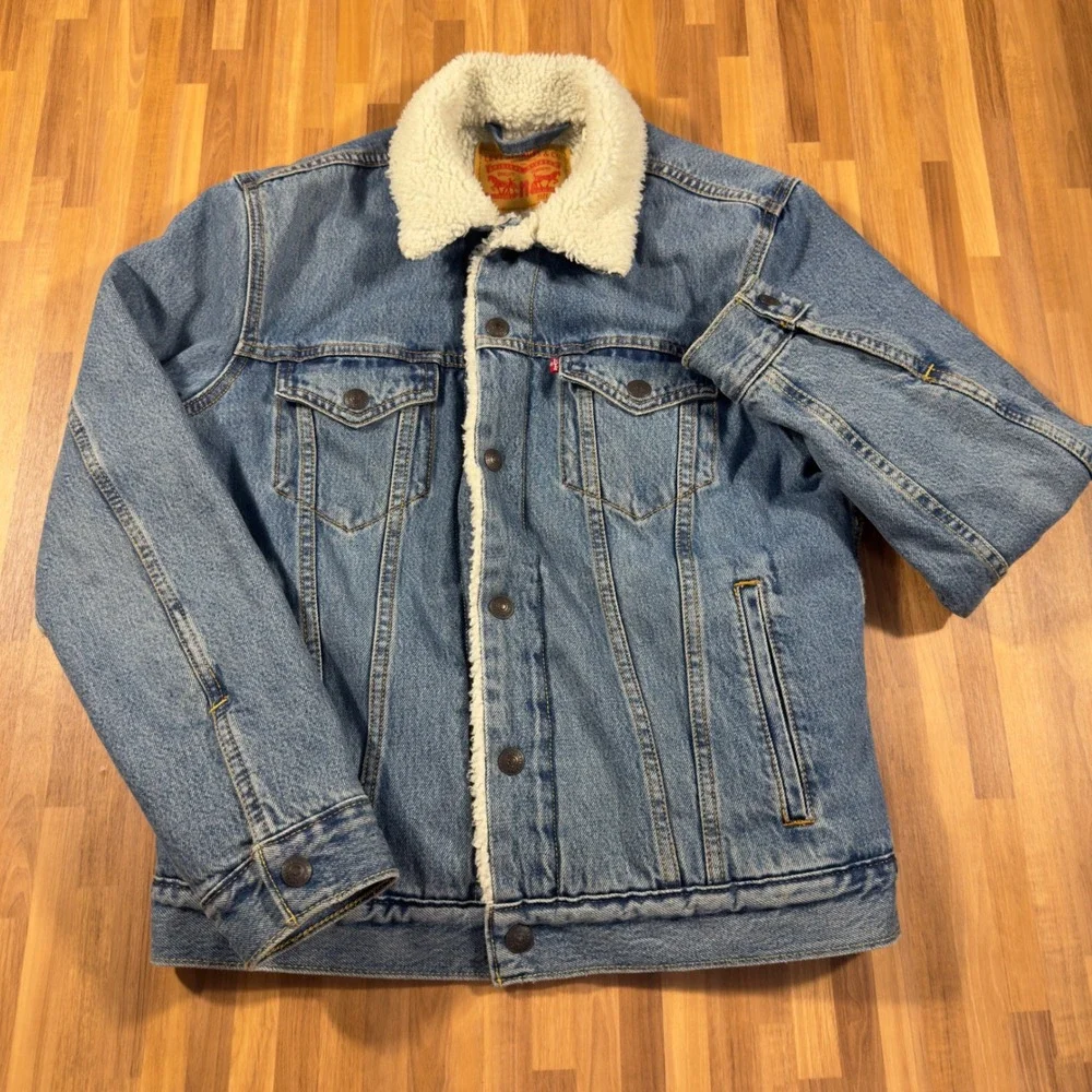 Levis Sherpa Trucker Jacket Mens Small Blue Denim Type III Fleece Lined Coat